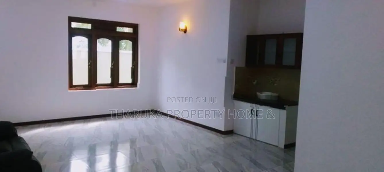 Brand New House for Sale Piliyandala