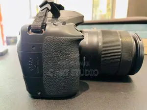 Canon EOS 80D Camera With 18-135mm Lens