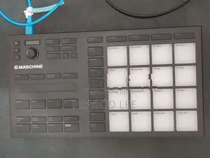 NI Maschine Mikro MK3