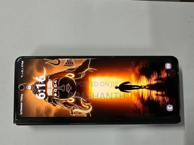 Samsung Galaxy Z Fold3 Fold 5G (Used)