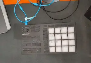 NI Maschine Mikro MK3