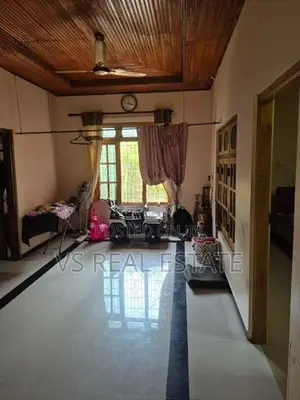கோண்டாவில் பிரமாண்ட புதிய வீடு விற்பனைக்கு