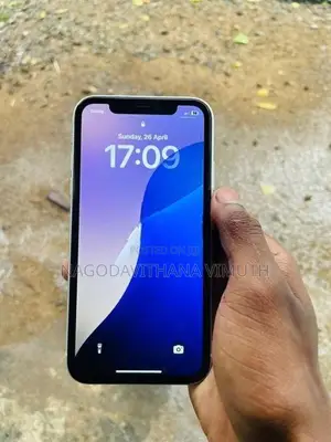 Apple iPhone XR (Used)