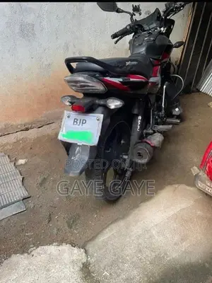 Bajaj Discover 125 2025