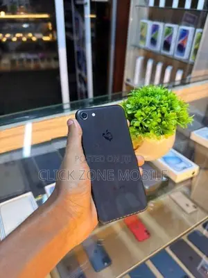 Apple iPhone 8 256GB (Used)