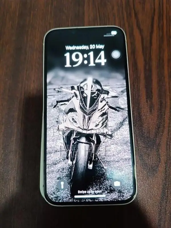 Apple iPhone 13 (Used)