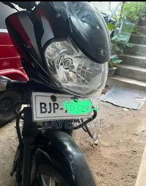 Bajaj Discover 125 2025