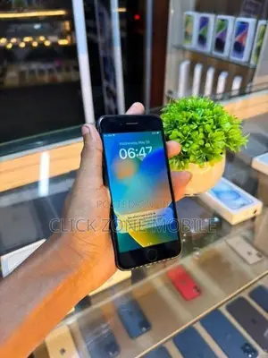 Apple iPhone 8 256GB (Used)