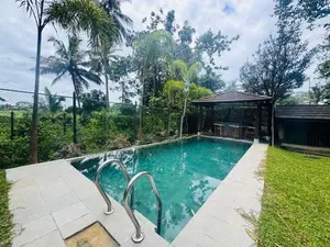 Beautiful 5 Bedroom Luxury House with Swimming Pool Baththaramulla