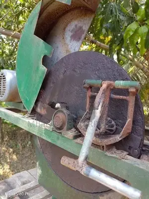 Chips Cutting Machine