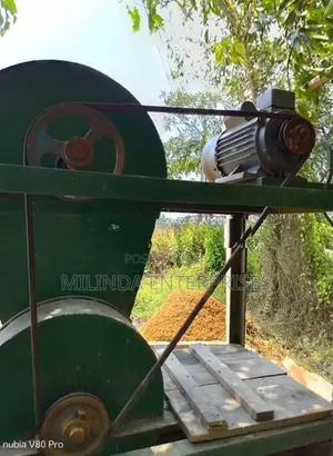 Chips Cutting Machine