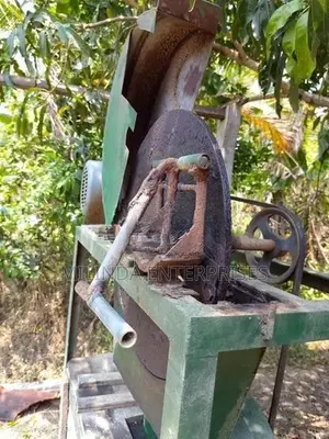 Chips Cutting Machine