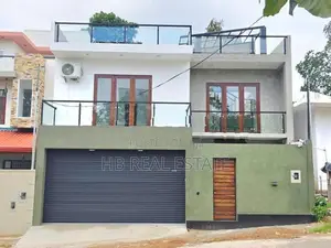 Architecture Designed Super Luxury Three Storey House in Piliyandala
