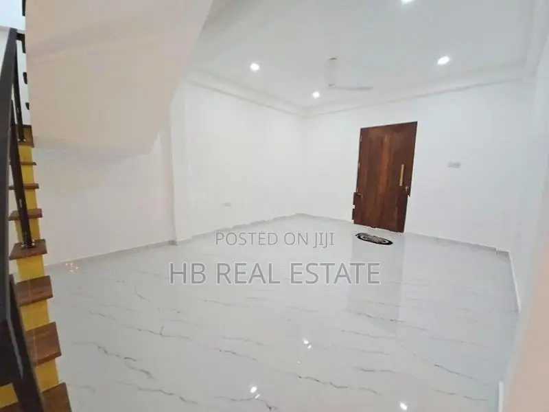 Architecture Designed Super Luxury Three Storey House in Piliyandala