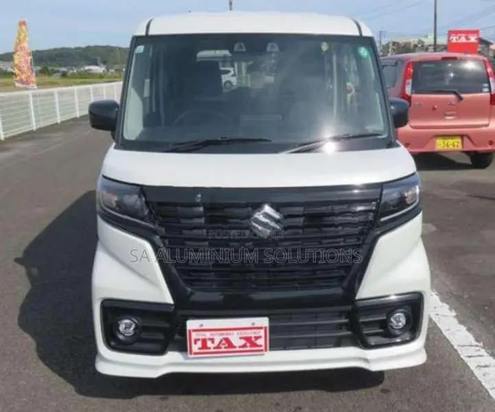 Suzuki Spacia Base GF 2024