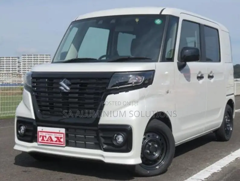 Suzuki Spacia Base GF 2024