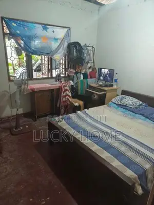 මිනුවන්ගොඩ පර්චස් 15ක ඉඩම සමඟ නිවස විකිනීමට