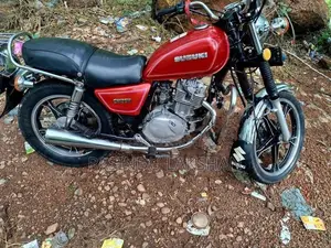 Suzuki GN 125 2013