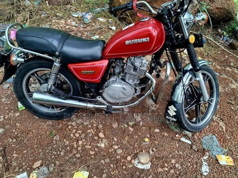 Suzuki GN 125 2013