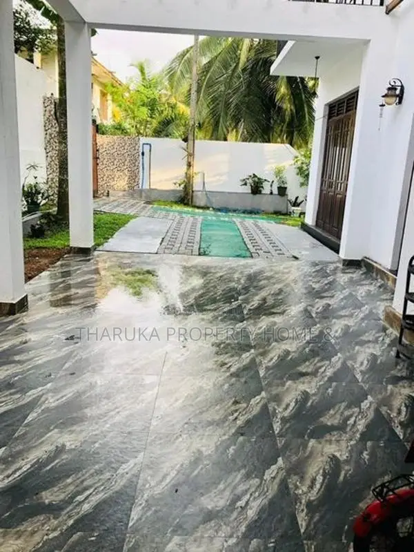 House For Sale in Halpita