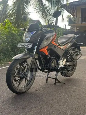 Honda Hornet 2016