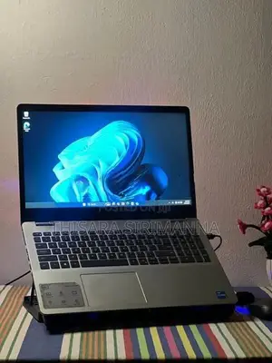 Dell Inspiron 15 300 Laptop