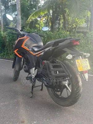 Honda Hornet 2016