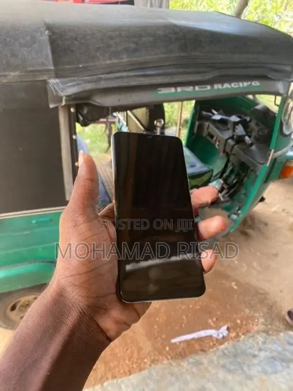 Samsung Galaxy A50 S (Used)