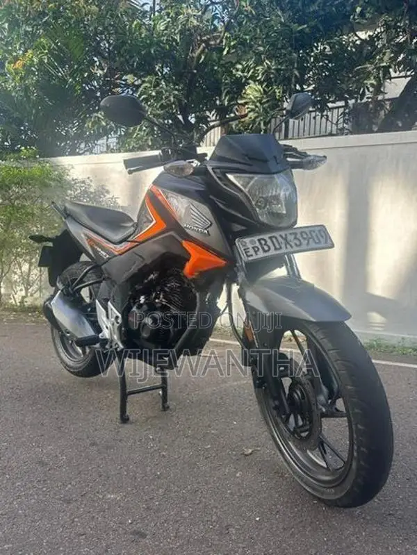 Honda Hornet 2016