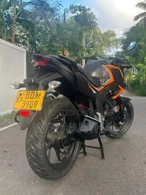 Honda Hornet 2016