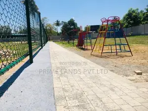 මල්කඩුවාවෙන් සුපිරි ඉඩමක්