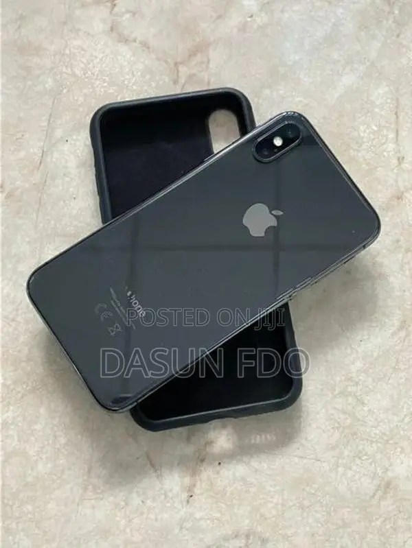 Apple iPhone X (Used)