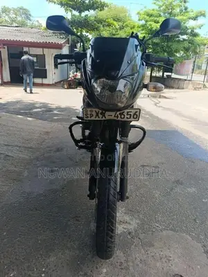 Bajaj Pulsar 150 2015