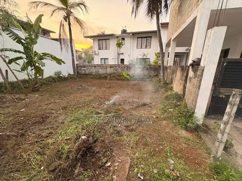 Land for Sale at Katubedda, Rawathawattha