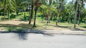 දෙල්ගොඩ නගරයට සමීපව නේවාසික බිම්කොටස්
