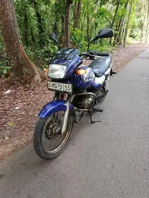 TVS Victor 2005