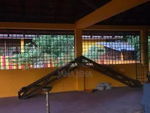 இரும்பு கூரை கேடர்