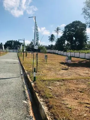 Residence Land For Sale in athurugiriya