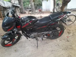Bajaj Pulsar 180 cc 2018