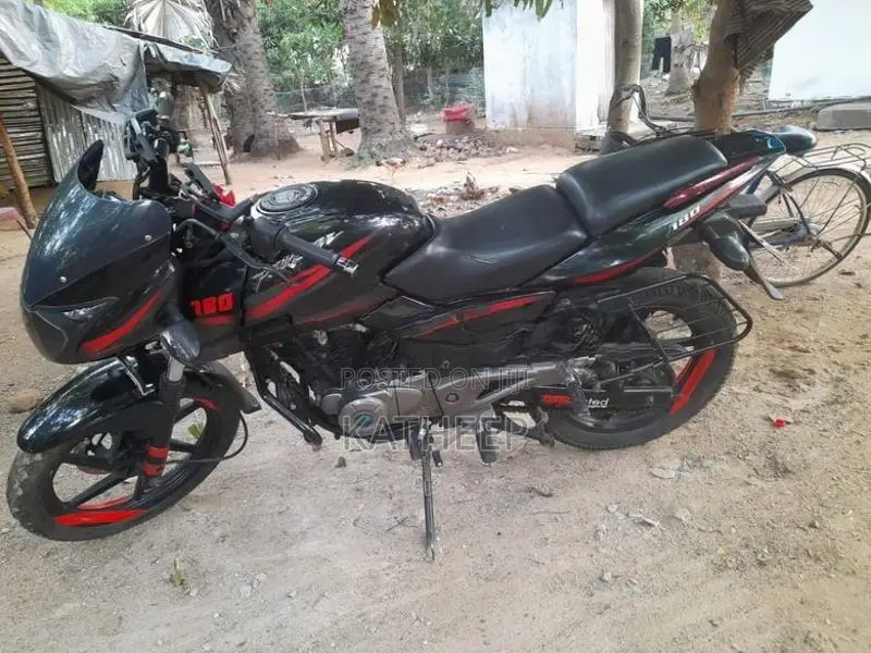 Bajaj Pulsar 180 cc 2018