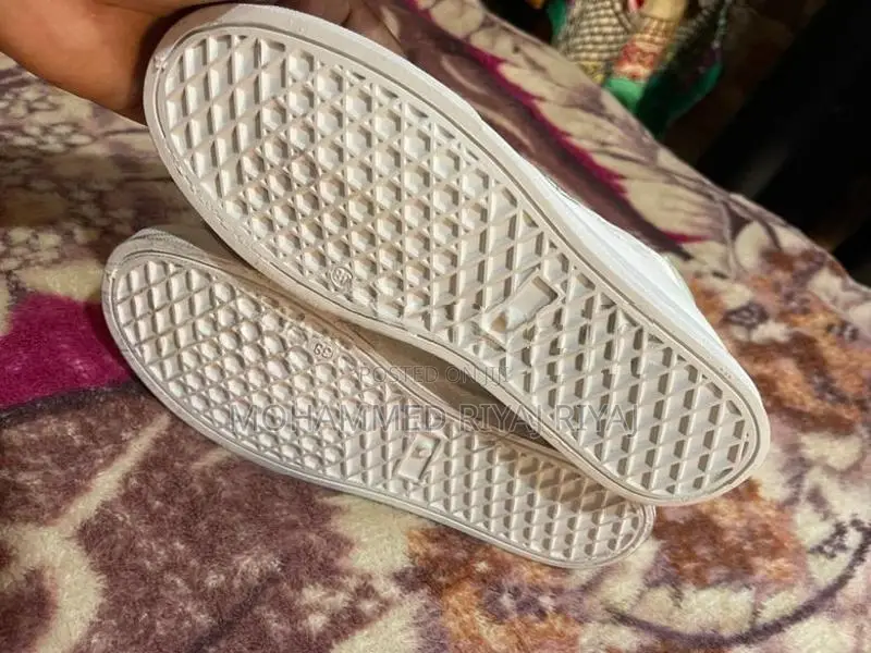 Ladies Shoe