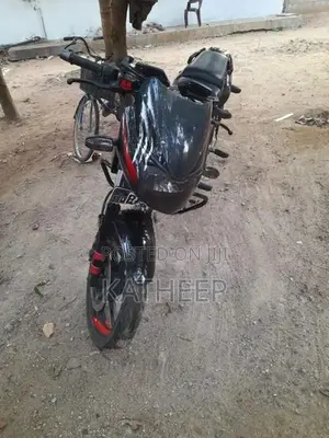 Bajaj Pulsar 180 cc 2018