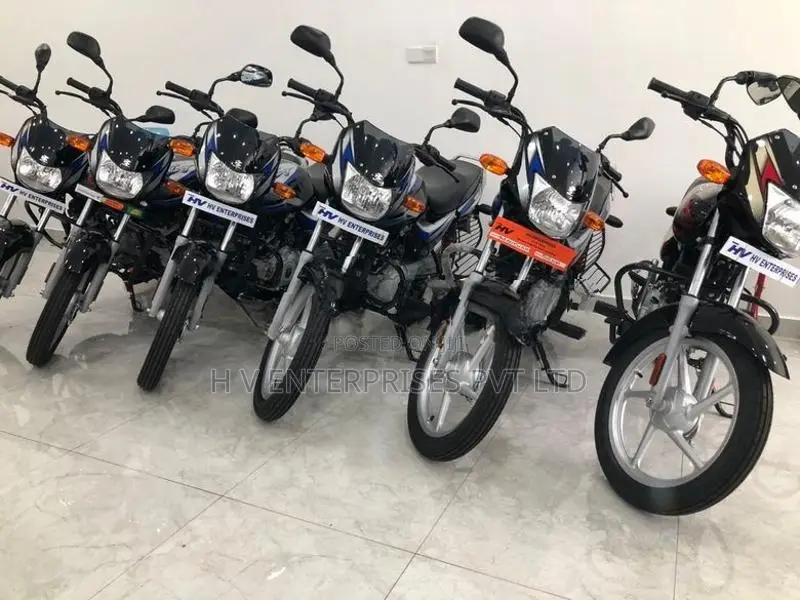 Bajaj CT100 Brand New Es 2026