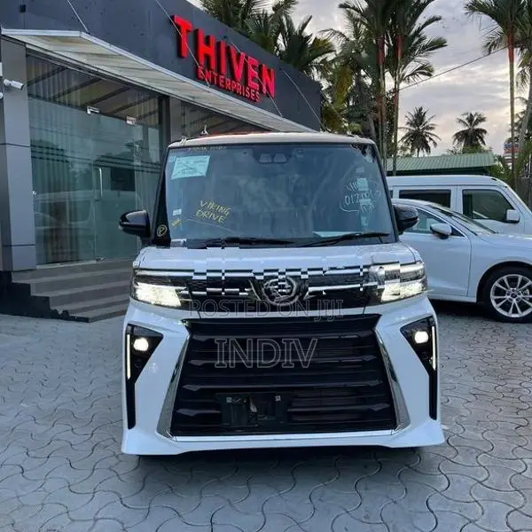 Daihatsu Tanto Custom RS 2025