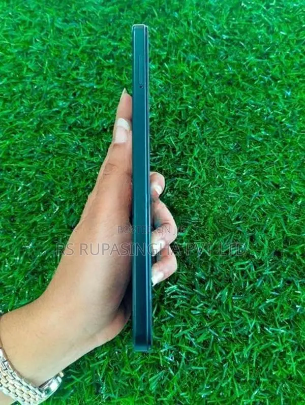 Vivo Y04 4+4GB/256GB (Used)
