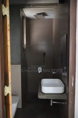Three Storey Building for Rent in Boralesgamuwa