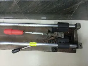 Tile cutter machine