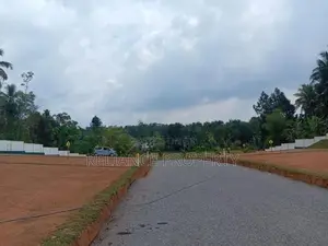 Land in Kottawa