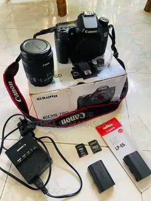 Canon 70d DSLR Camera