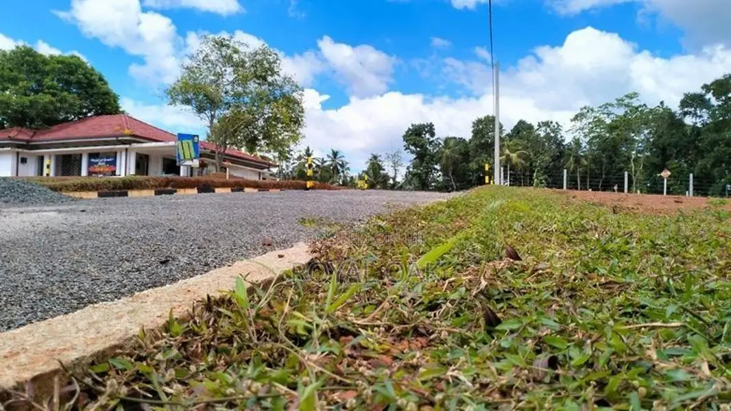 Land for Sale in Divulapitiya